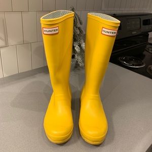 **SOLD**Hunter Rain Boots Size 5